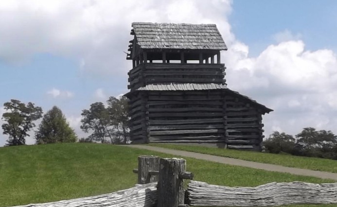 Log observation tower at Groundhog Mountain on the Blue Ridge Parkway